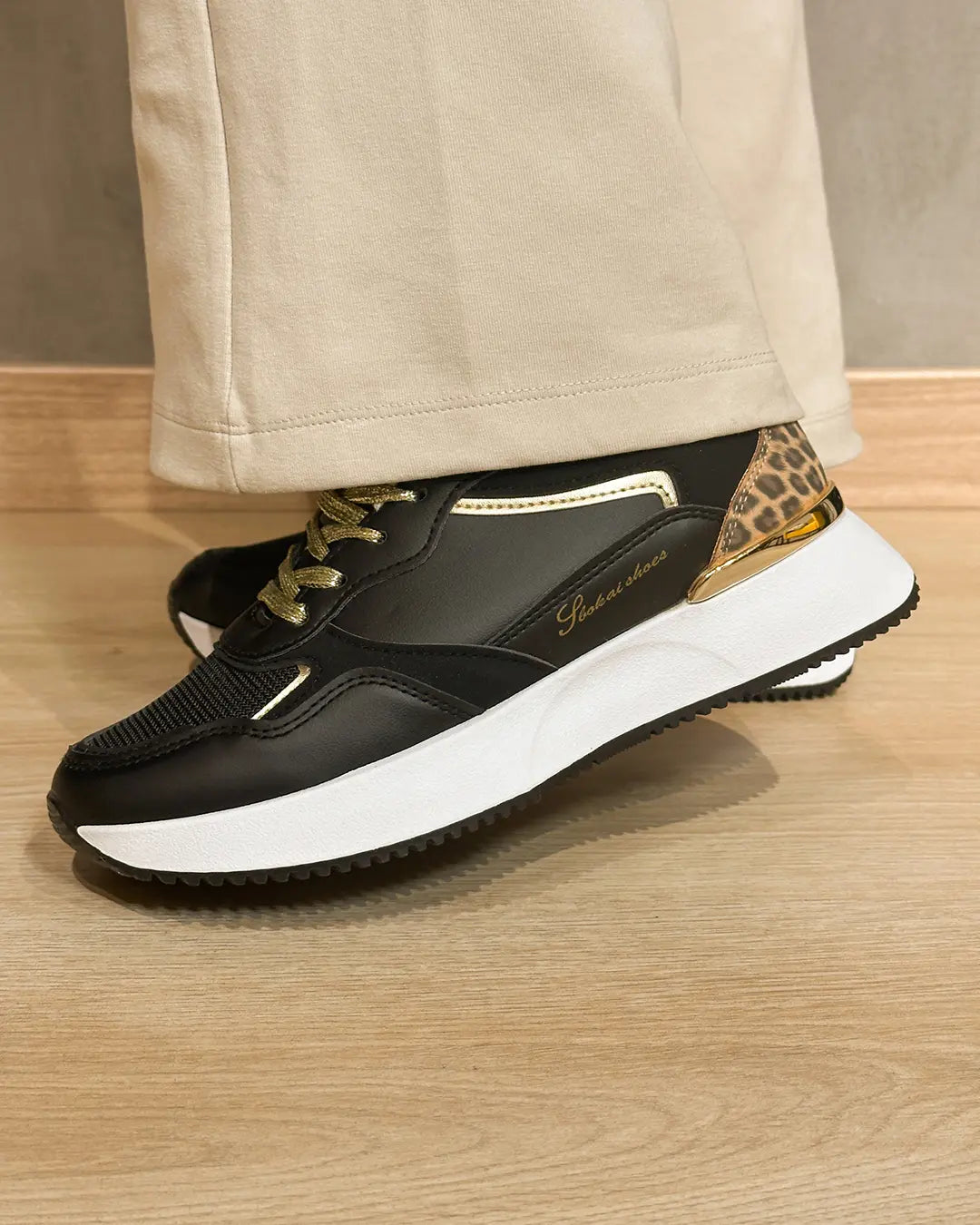 Tif - Black