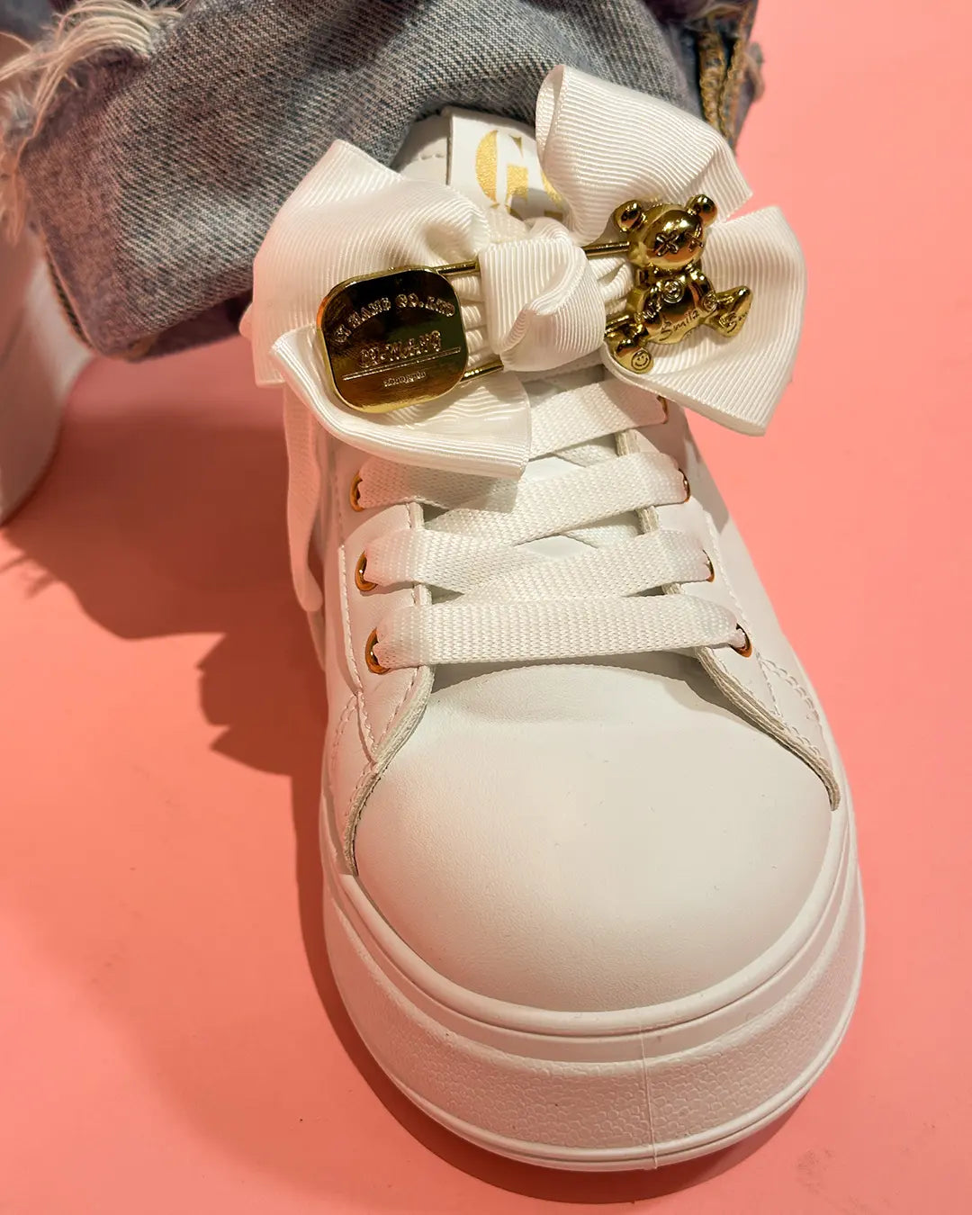 Toy - White