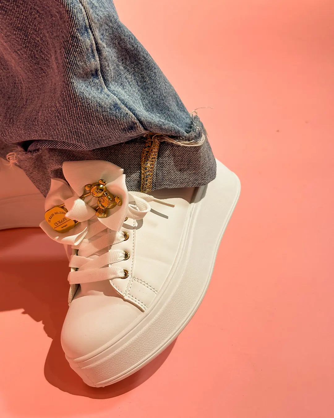 Toy - White