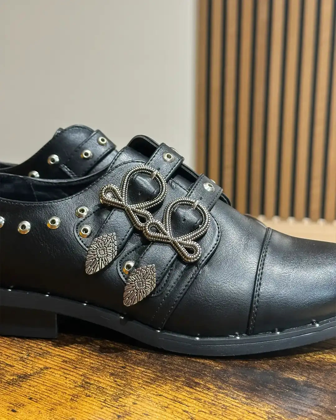 Alabama - Scarpe Con Fibbie Borchiate Nere