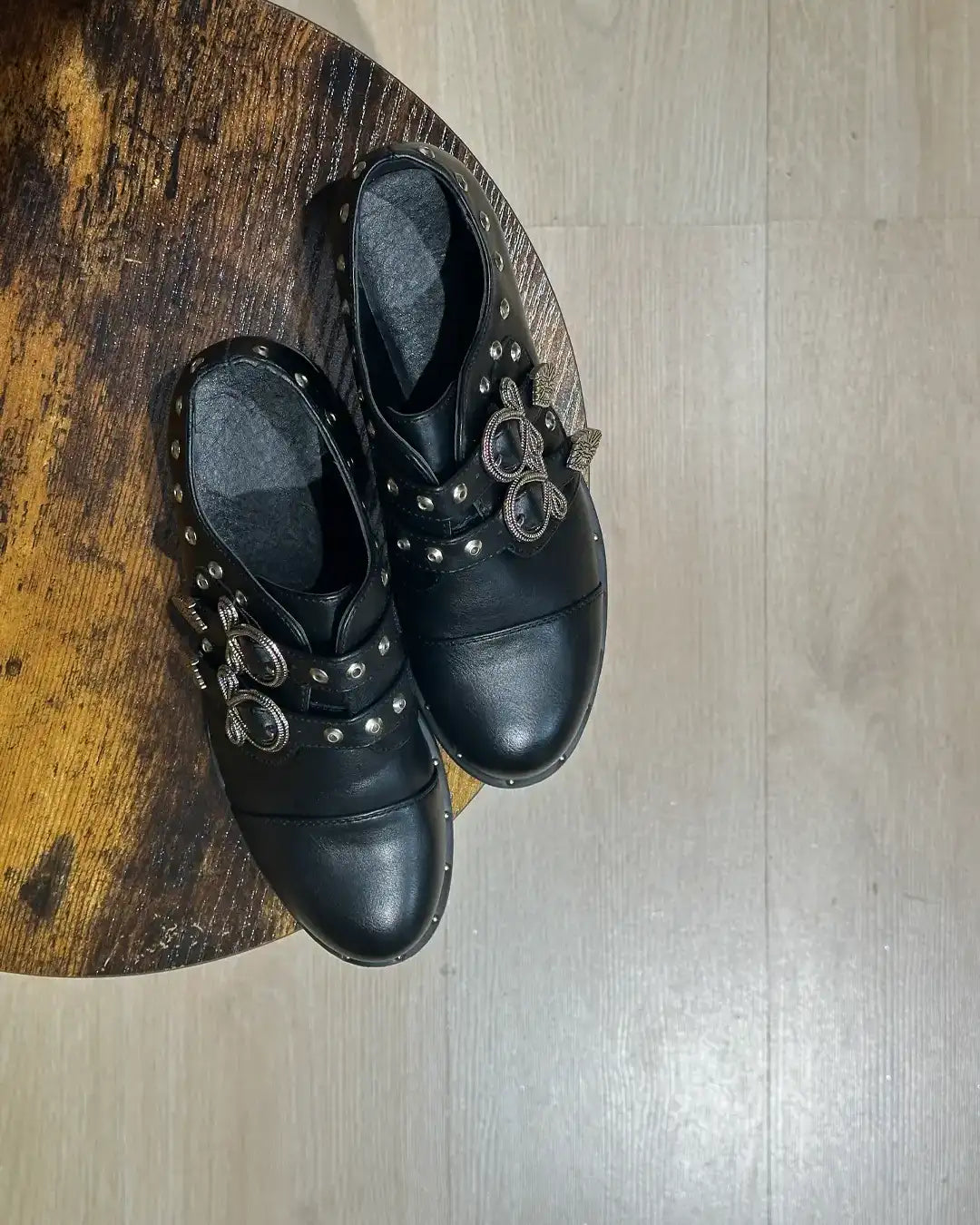 Alabama - Scarpe Con Fibbie Borchiate Nere