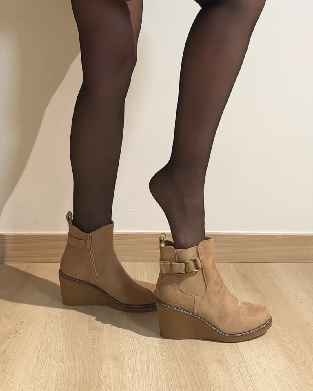Plano - Stivaletti Con Zeppa Beige
